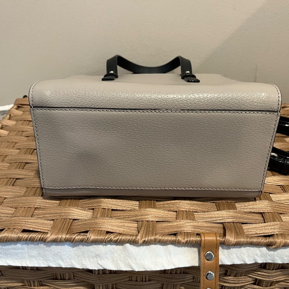 Kate Spade Two-Toned Hayden Satchel - Picture 4 of 5